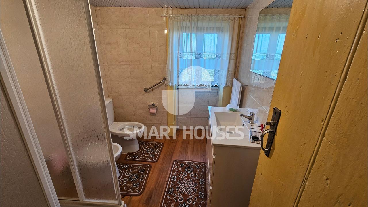 Moradia T3 na aldeia de Picadouro (Arganil) com...