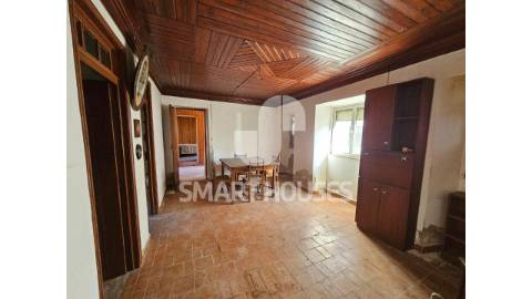 Moradia T2+1 em Paradela da Cortiça (Penacova),...