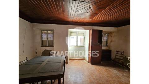 Moradia T2+1 em Paradela da Cortiça (Penacova),...