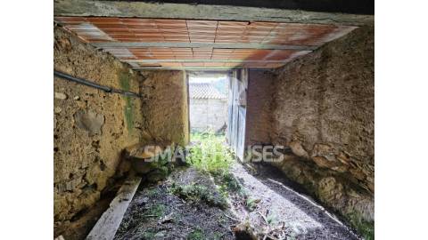 Moradia T3 em Vale do Tronco (Penacova) com...