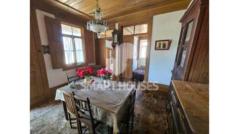 Moradia T3 na aldeia de Ázere (Tábua) com terraço...