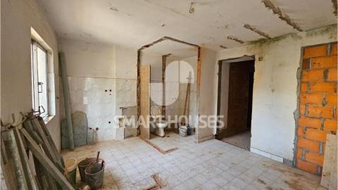 Prédio para recuperar no centro da vila de...