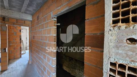 Prédio para recuperar no centro da vila de...