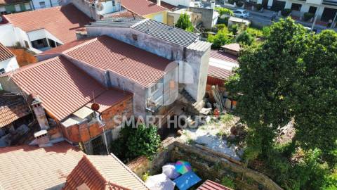 Prédio para recuperar no centro da vila de...