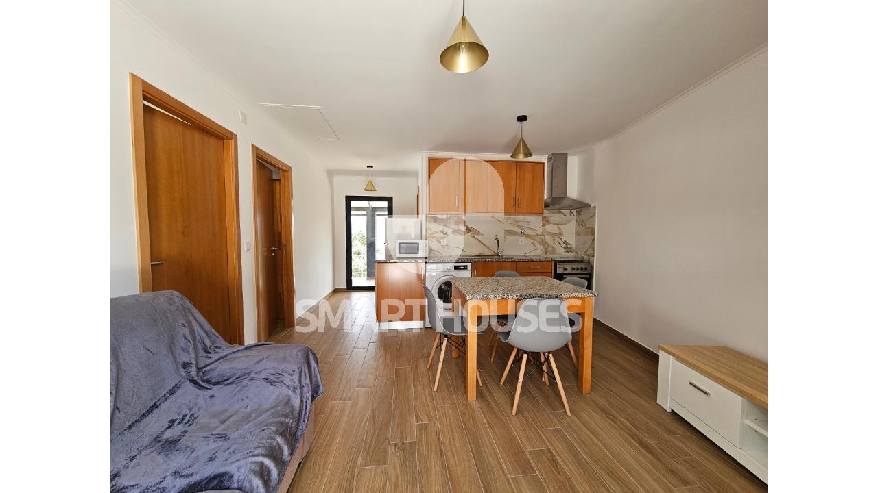 Arrenda-se: moradia T2 completamente renovada,...
