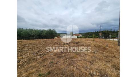 Terreno com área de 2.120m2, com vista sobre Vila...