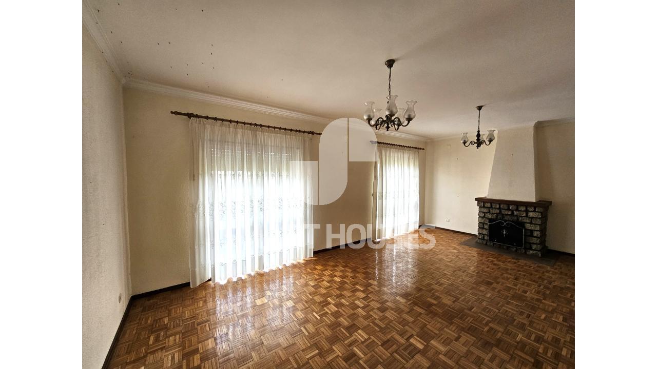 ARRENDA: Apartamento T3 com garagem em Arganil,...
