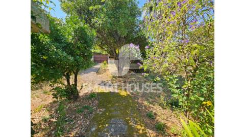 Moradia T6 em Torrozelas (Arganil) com anexos em...