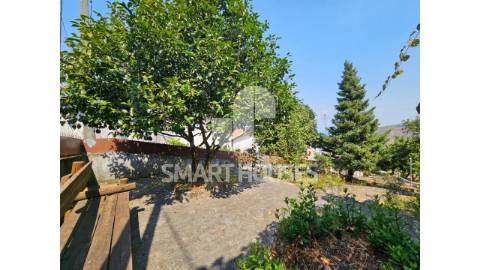 Moradia T6 em Torrozelas (Arganil) com anexos em...