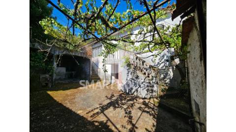 Moradia T3+1 na Portela da Urgueira (S. Martinho...