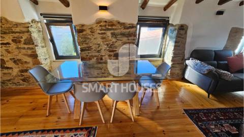 Arrenda-se: moradia T1+1 completamente renovada,...