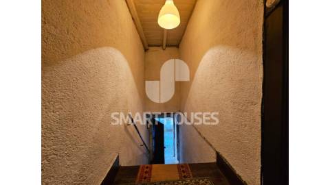 Moradia T2+1 no centro histórico de Vila Cova de...