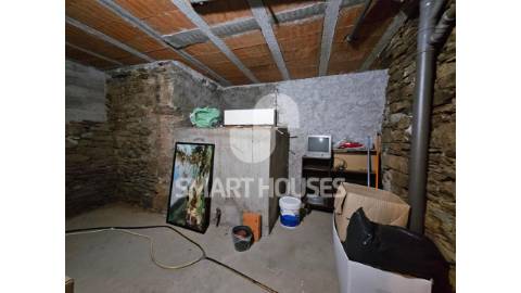 Moradia T2+1 no centro histórico de Vila Cova de...