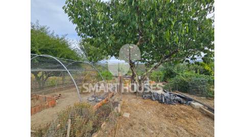 Moradia T2+1 no centro da aldeia de Paradela da...