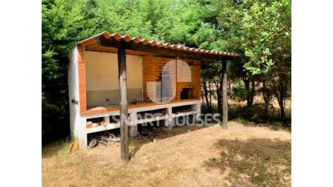 A quintinha “Porto do Barco de Cima” é uma...