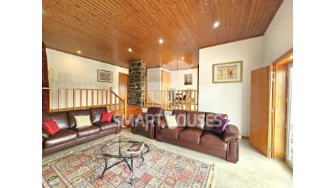 Moradia T3 em Casal de S. João, em terreno vedado...