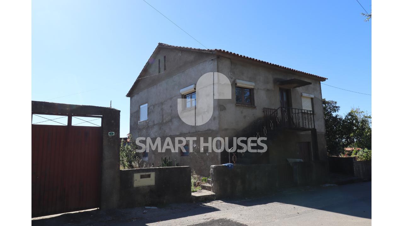 Moradia T2 em Meda de Mouros, Tábua, com...