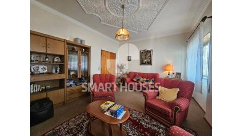 Moradia T4 em Paradela com grande terreno e...