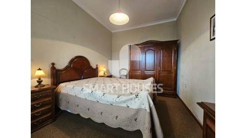 Moradia T4 em Paradela com grande terreno e...