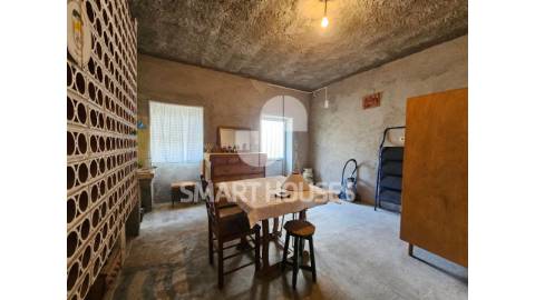 Moradia T4 em Paradela com grande terreno e...