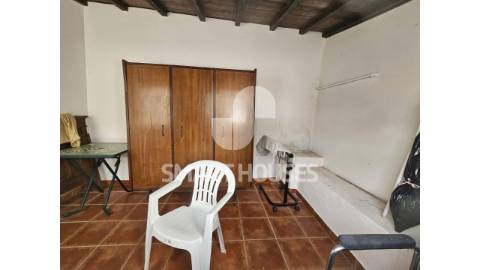 Moradia T4 em Paradela com grande terreno e...