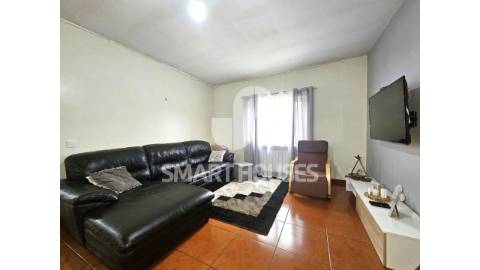 Moradia T4 nos Poços, S. Martinho da Cortiça com...