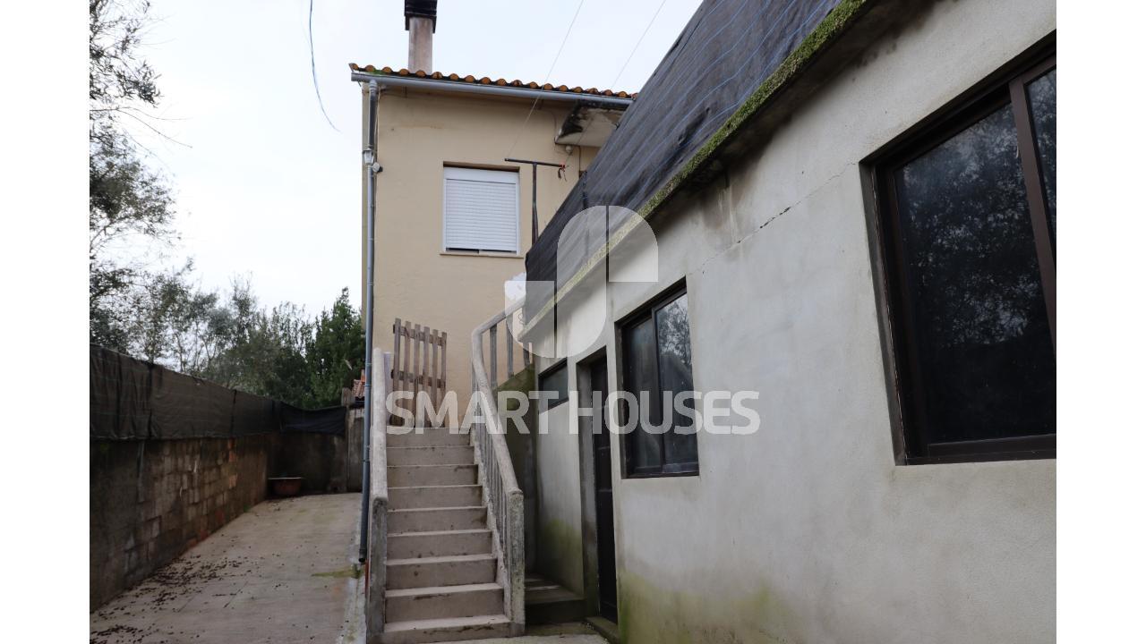 Moradia T2+2 em Vale de Nogueira, Arganil, com...