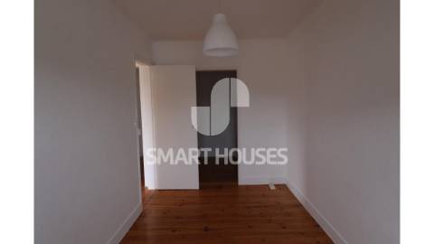 Moradia T2+2 em Vale de Nogueira, Arganil, com...