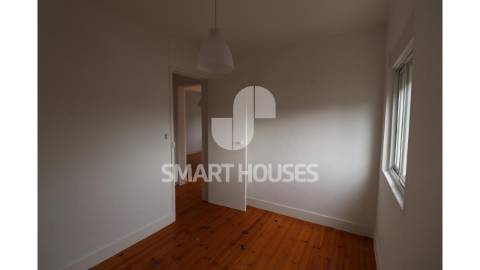 Moradia T2+2 em Vale de Nogueira, Arganil, com...