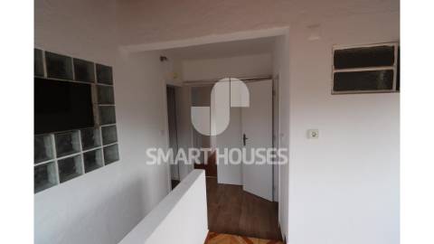 Moradia T2+2 em Vale de Nogueira, Arganil, com...