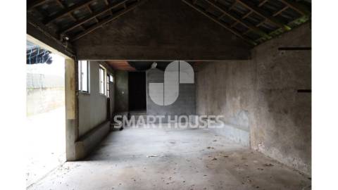 Moradia T2+2 em Vale de Nogueira, Arganil, com...