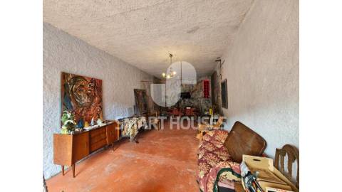 Moradia T3+1 na vila de Avô, concelho de Oliveira...