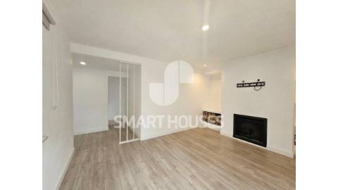 Moradia T3 em Lombada (S. Miguel de Poiares) com...