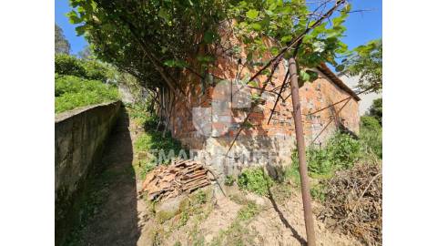 Moradia T4 no Cavaleiro (S. Martinho da Cortiça)...