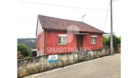 Moradia T4 no Cavaleiro (S. Martinho da Cortiça)...