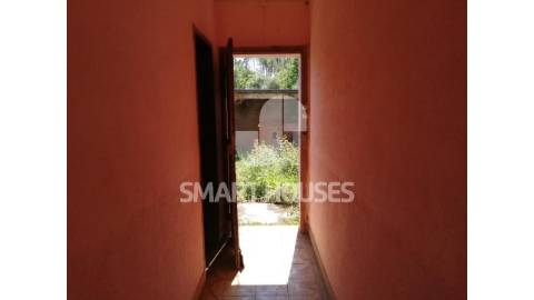 Moradia T2 em Casal de Sarzedo, Arganil, com...
