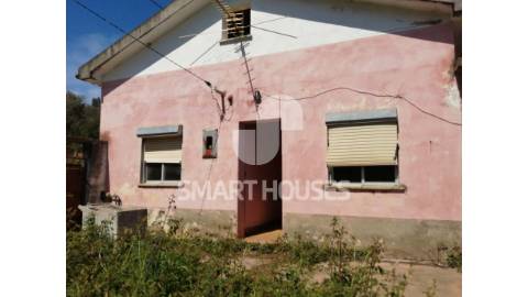 Moradia T2 em Casal de Sarzedo, Arganil, com...