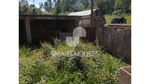 Moradia T2 em Casal de Sarzedo, Arganil, com...