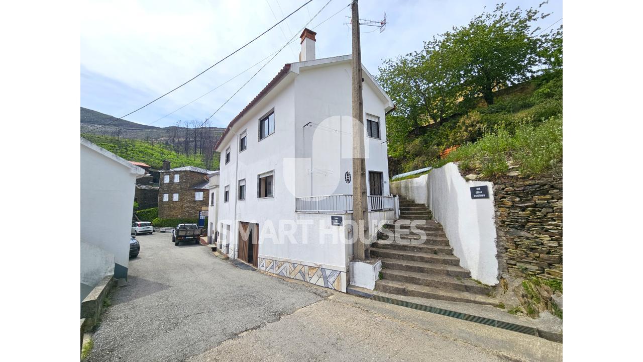 Moradia T3 em Mourísia (Arganil) em plena Serra...
