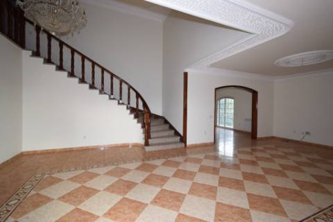 Moradia M4 com piscina