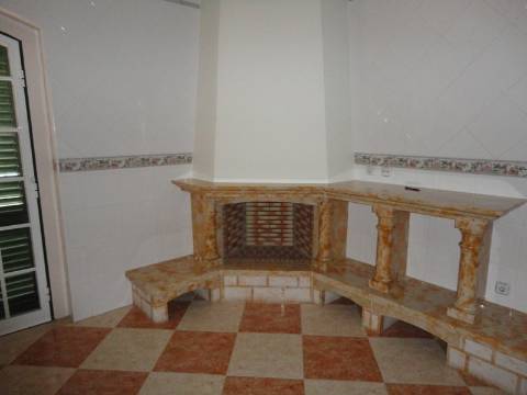 Moradia M4 com piscina