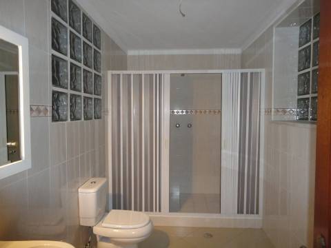 Moradia M4 com piscina