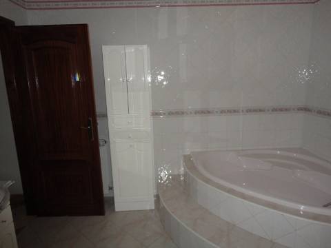 Moradia M4 com piscina