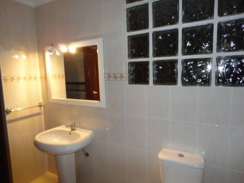 Moradia M4 com piscina