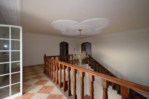 Moradia M4 com piscina