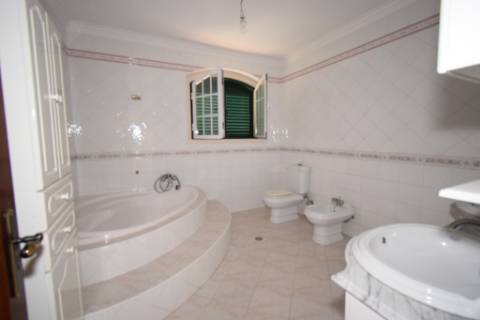 Moradia M4 com piscina