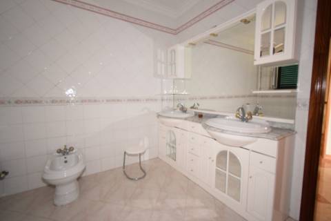 Moradia M4 com piscina