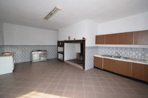 Moradia M4 com piscina