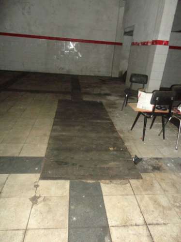 Prédio em Moitas Venda, de 3 pisos para comércio e habitação para finalizar construção