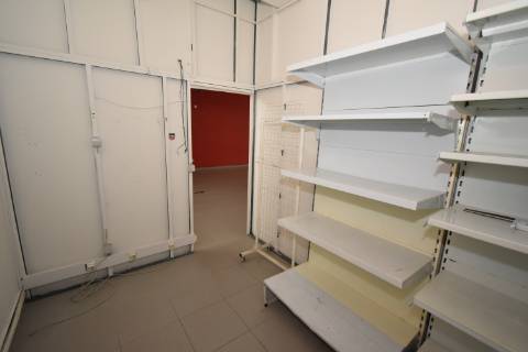 Loja com excelente área, em Vila Nova da Barquinha